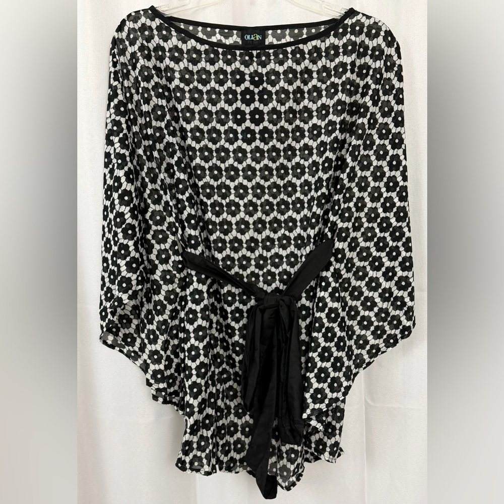 Olian Maternity Black and White Geometric Semi-Sheet Belted Cape Blouse XS/S NWT